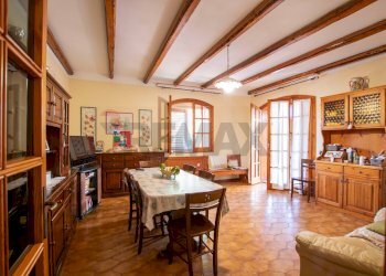 Sala da pranzo - Villa via della pernice
 
4, Siracusa - foto 3