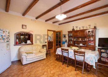 Sala da pranzo - Villa via della pernice
 
4, Siracusa - foto 18