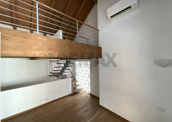 Scale - Trilocale Via Caduti
 
61, Arese - foto 7