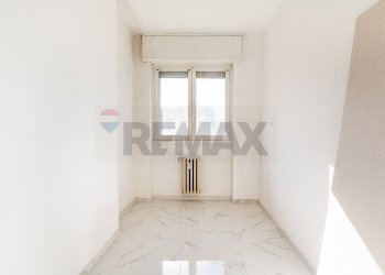 Stanza vuota - Trilocale Via Federico Engels
 
8, Milano - foto 10