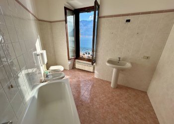 Bagno - Three-room apartment Lovere - photo 12