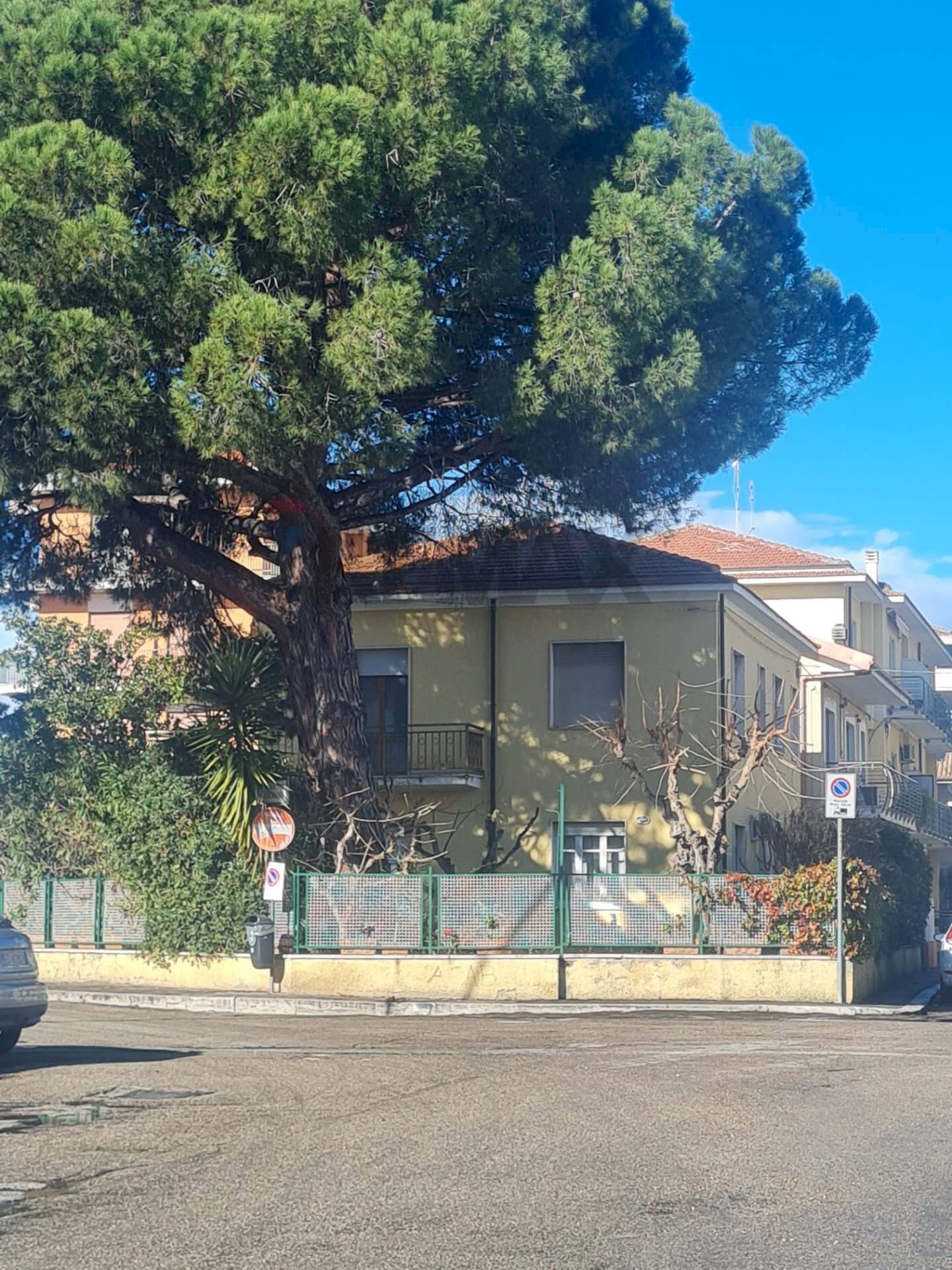 Edificio all\'aperto - Trilocale VIA ALENTO
 
60, Francavilla al Mare - foto 1