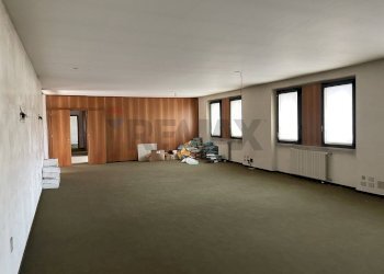 Stanza vuota - Locale Commerciale Loc. Ponte Mas
 
242, Sospirolo - foto 10