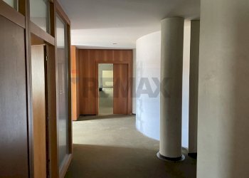 Hall / corridoio - Locale Commerciale Loc. Ponte Mas
 
242, Sospirolo - foto 15