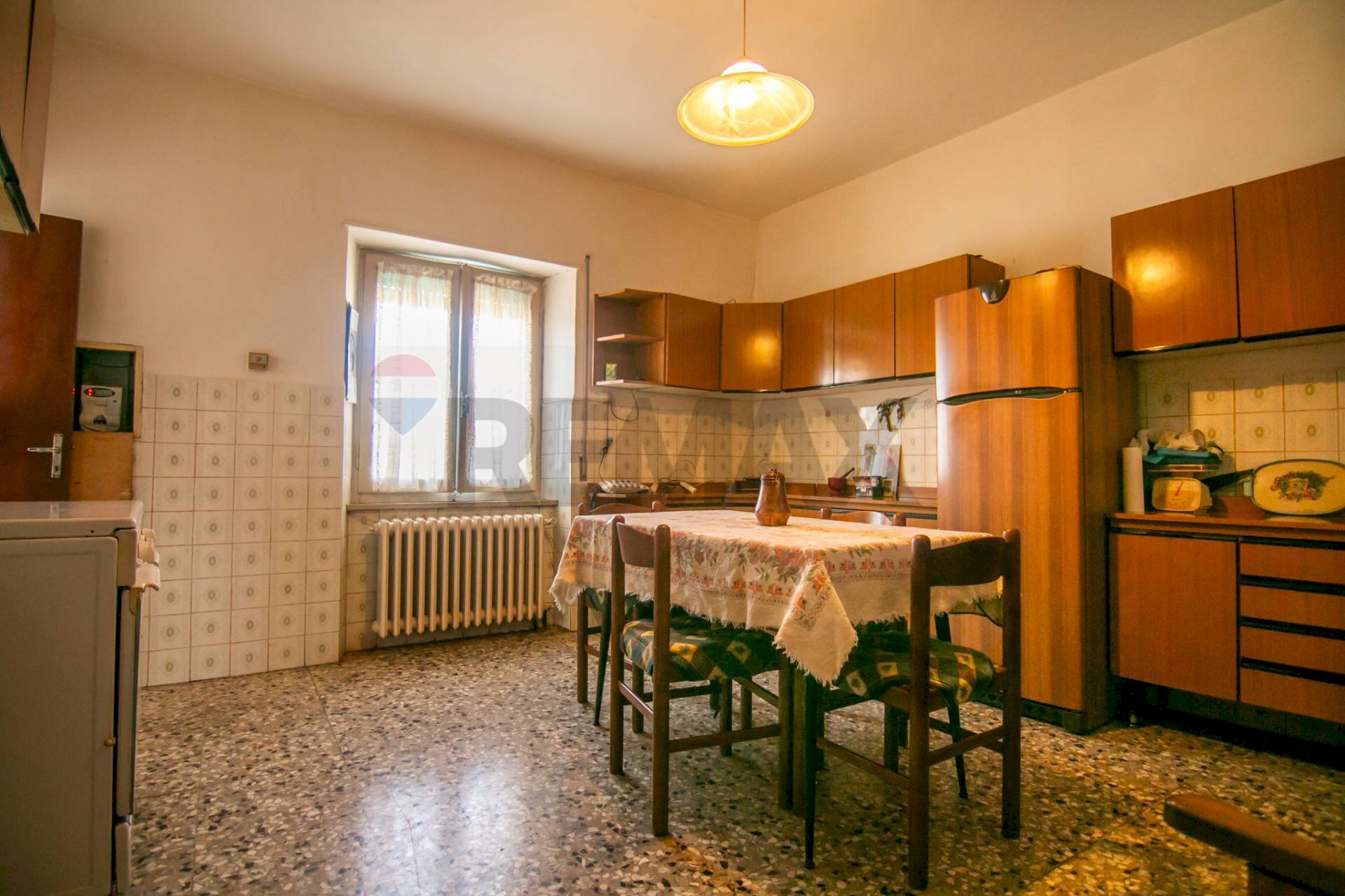 Cucina - Casa semi indipendente Frazione San Giovanni
 
4, Fabriano - foto 3