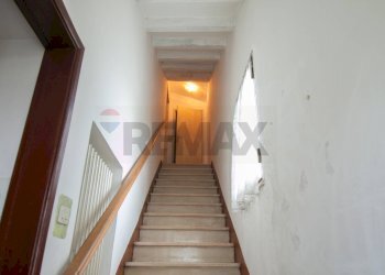 Scale - Casa semi indipendente Frazione San Giovanni
 
4, Fabriano - foto 14