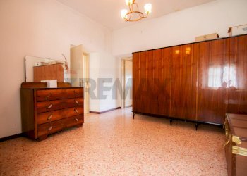 Camera / camera da letto - Casa semi indipendente Frazione San Giovanni
 
4, Fabriano - foto 16