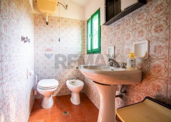 Bagno - Casa semi indipendente Frazione San Giovanni
 
4, Fabriano - foto 18