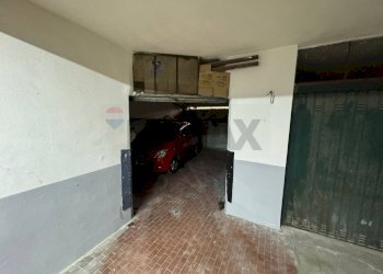 Foto 1 - Box Via Rossini
 
5, Vieste - foto 1