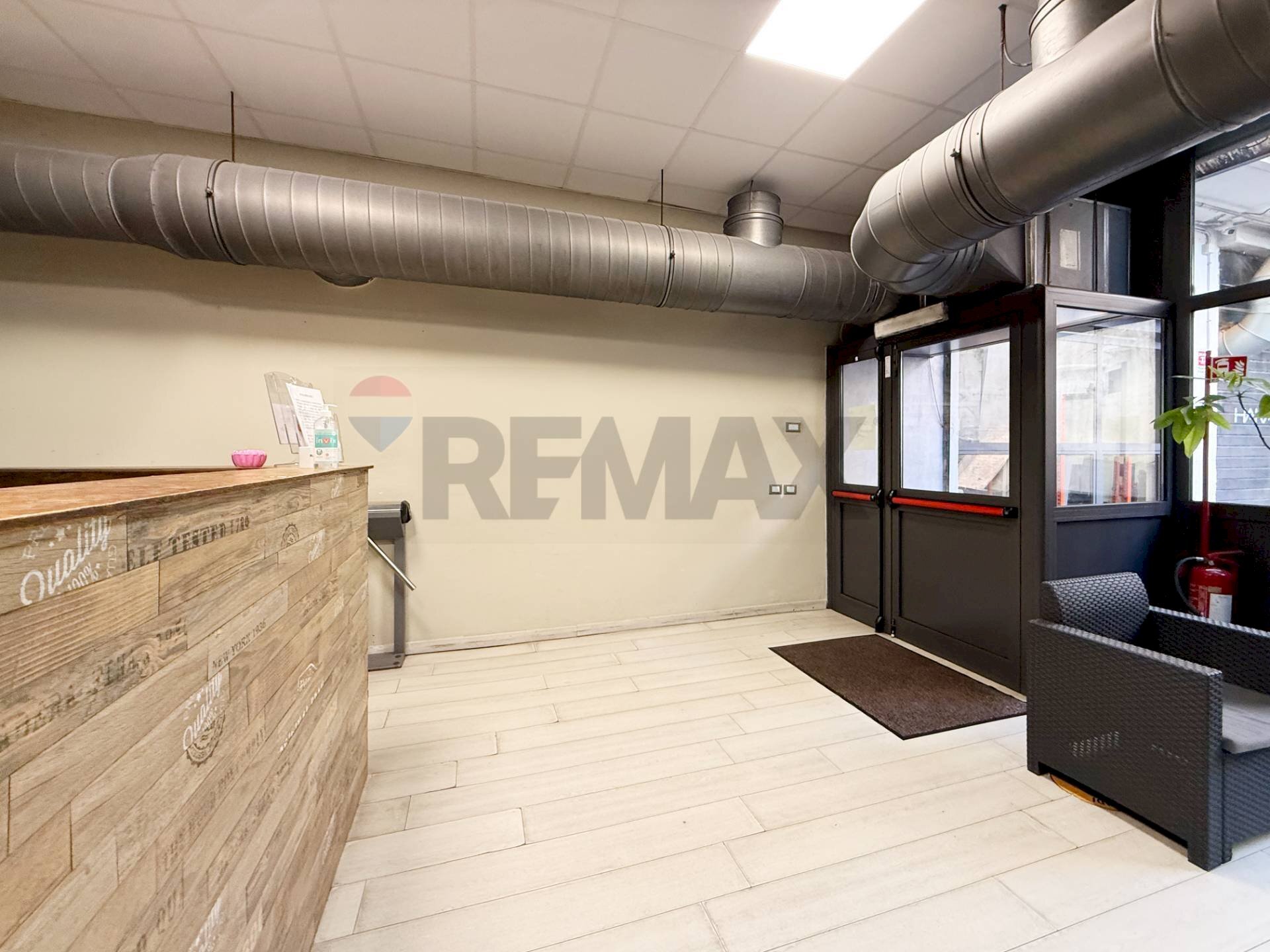 Non correlato - Commercial Premises Via Valmontone
 
16, Roma - photo 2