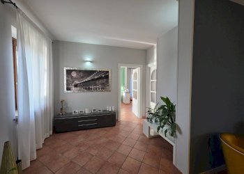 Foto 10 - Villa Via Boschetti
 
15, Front - photo 10