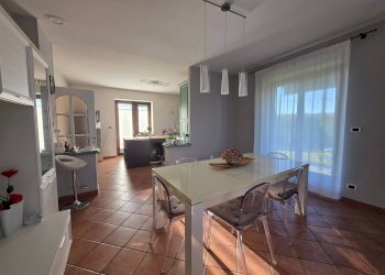 Foto 15 - Villa Via Boschetti
 
15, Front - photo 15