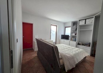 Foto 40 - Villa Via Boschetti
 
15, Front - photo 40