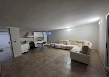 Foto 48 - Villa Via Boschetti
 
15, Front - photo 48