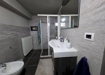 Foto 52 - Villa Via Boschetti
 
15, Front - photo 52