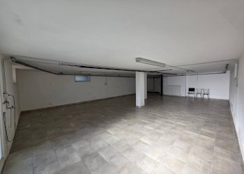 Foto 56 - Villa Via Boschetti
 
15, Front - photo 56