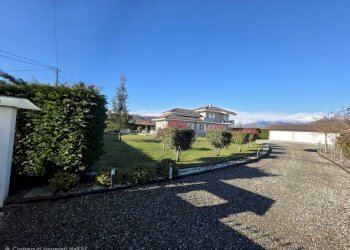 Foto 59 - Villa Via Boschetti
 
15, Front - photo 59