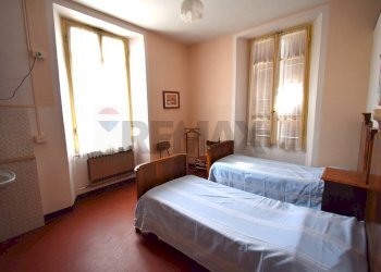 Camera / camera da letto - Appartamento Viale Martiri della Libertà
 
63, Borgo Val di Taro - foto 2