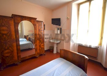 Camera / camera da letto - Appartamento Viale Martiri della Libertà
 
63, Borgo Val di Taro - foto 3