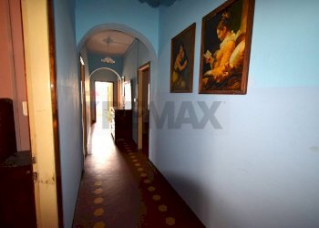 Hall / corridoio - Appartamento Viale Martiri della Libertà
 
63, Borgo Val di Taro - foto 11