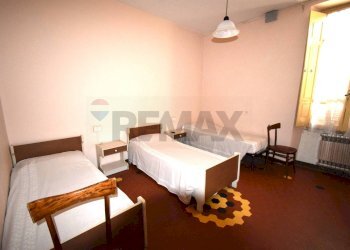 Camera / camera da letto - Appartamento Viale Martiri della Libertà
 
63, Borgo Val di Taro - foto 18