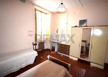 Camera / camera da letto - Appartamento Viale Martiri della Libertà
 
63, Borgo Val di Taro - foto 19