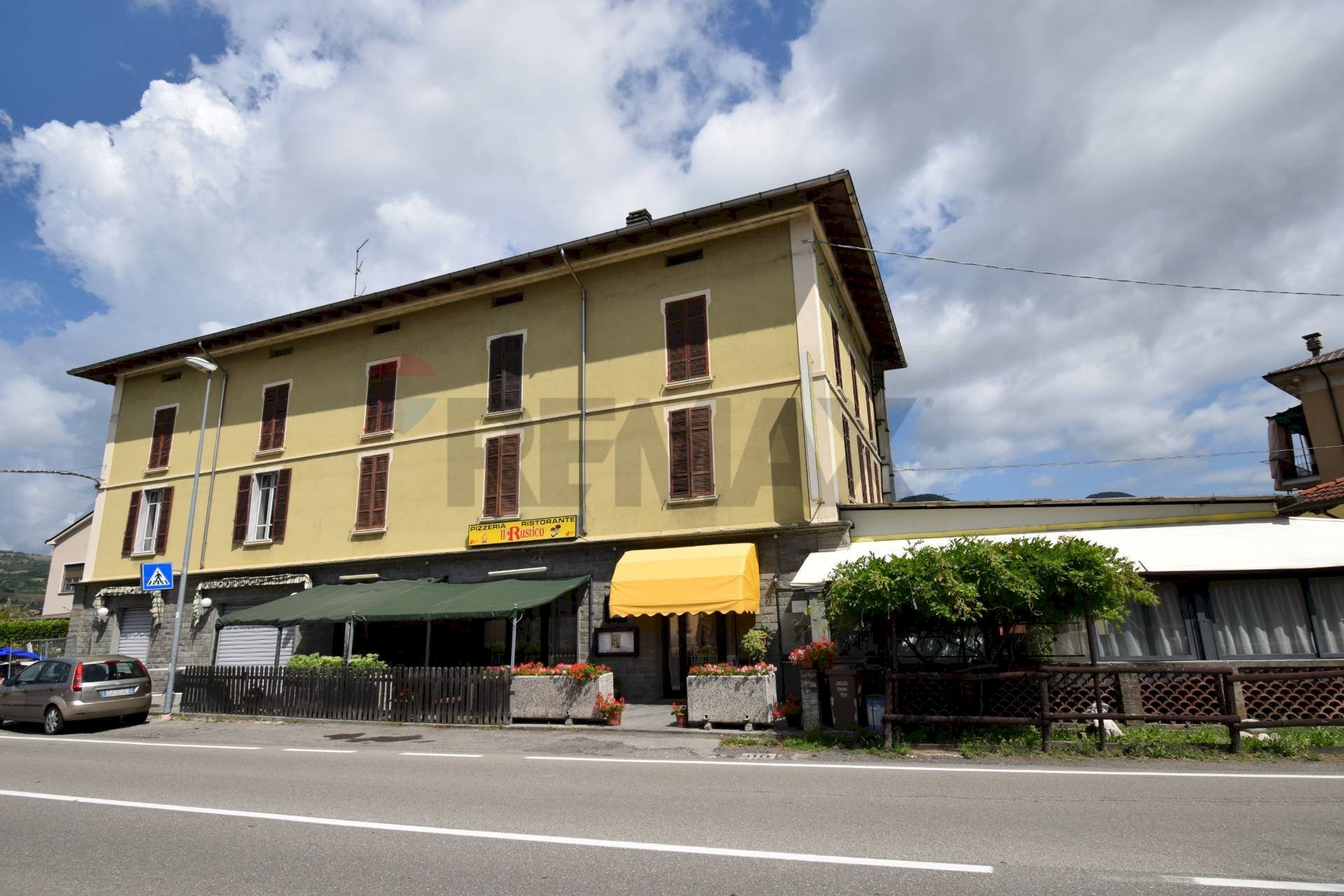 Casa all\'aperto - Trilocale Viale Martiri della Libertà
 
63, Borgo Val di Taro - foto 1