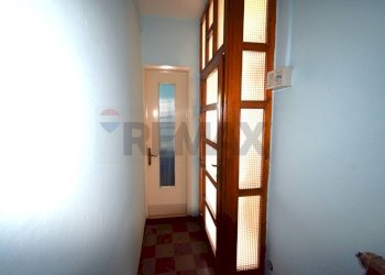 Hall / corridoio - Trilocale Viale Martiri della Libertà
 
63, Borgo Val di Taro - foto 3