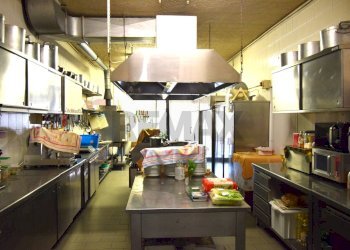 Cucina - Locale Commerciale Viale Martiri della Libertà
 
63, Borgo Val di Taro - foto 29