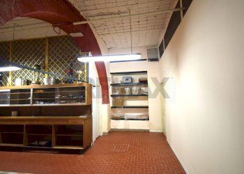 Magazzino - Locale Commerciale Viale Martiri della Libertà
 
63, Borgo Val di Taro - foto 41