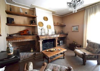 Soggiorno - Quadrilocale Viale Martiri della Libertà
 
63, Borgo Val di Taro - foto 3