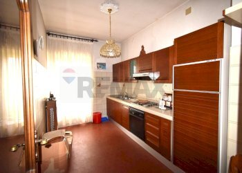 Cucina - Quadrilocale Viale Martiri della Libertà
 
63, Borgo Val di Taro - foto 11