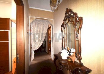 Hall / corridoio - Quadrilocale Viale Martiri della Libertà
 
63, Borgo Val di Taro - foto 13