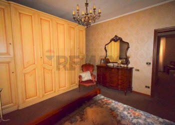 Camera / camera da letto - Quadrilocale Viale Martiri della Libertà
 
63, Borgo Val di Taro - foto 21