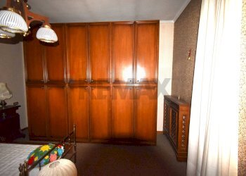 Camera / camera da letto - Quadrilocale Viale Martiri della Libertà
 
63, Borgo Val di Taro - foto 24