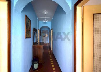 Hall / corridoio - Appartamento Viale Martiri della Libertà
 
63, Borgo Val di Taro - foto 32