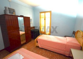 Camera / camera da letto - Appartamento Viale Martiri della Libertà
 
63, Borgo Val di Taro - foto 38