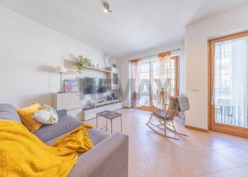 Soggiorno - Bilocale Via Atrani, Fiumicino - foto 1