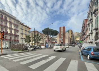 Edificio all\'aperto - Bilocale Via Riviera di Chiaia
 
23, Napoli - foto 4