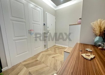 Hall / corridoio - Quadrilocale Via Domenico Fontana
 
21, Napoli - foto 3