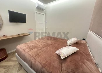 Camera / camera da letto - Quadrilocale Via Domenico Fontana
 
21, Napoli - foto 6