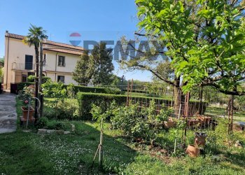 Giardino - Casa indipendente Esperia - foto 2