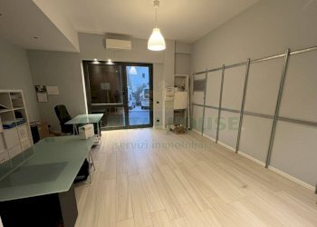 Foto 1 - Commercial Premises Via Carlo, Atripalda - photo 1