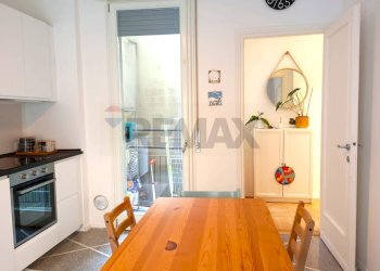 Cucina - Trilocale Como - foto 6