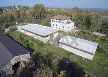 Casa all\'aperto - Capannone Via Campagna
 
22, Sumirago - foto 2