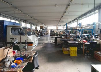 Palestra - Capannone Via Campagna
 
22, Sumirago - foto 10