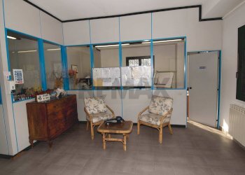 Soggiorno - Capannone Via Campagna
 
22, Sumirago - foto 18