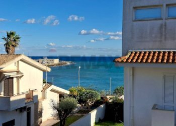 Vista dell\'acqua - Appartamento LUNGOMARE BISANI
 
76, Ragusa - foto 5