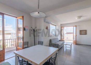 Sala da pranzo - Appartamento LUNGOMARE BISANI
 
76, Ragusa - foto 4