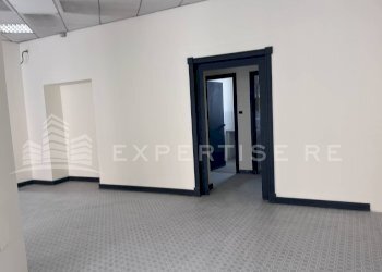 Foto 6 - Commercial Premises Via Giacomo Matteotti
 
8, Montemaggiore Belsito - photo 6